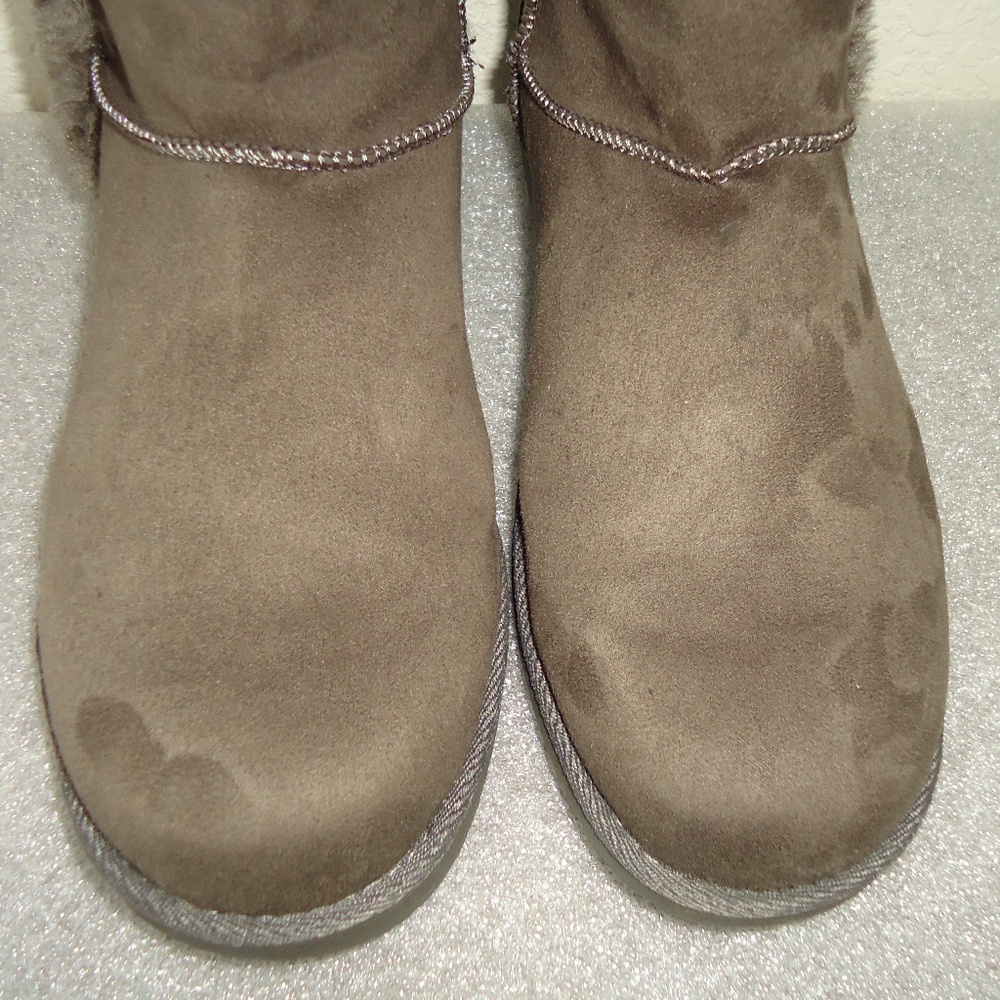 Airwalk Women's Brown Suede Faux Fur Lined Toggle Button Boots Winter Shoes 11 - Picture 7 of 13